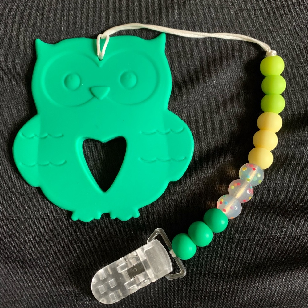 Green owl teething set
